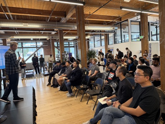 Full house for the VC judging panel at pitch night
